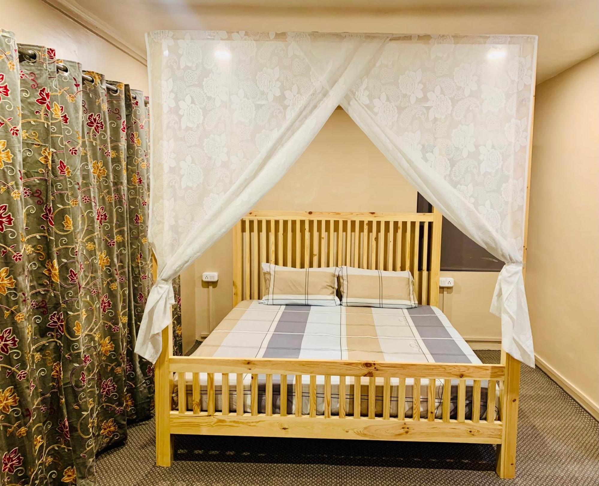The Chinar Retreat Hut Hotell Srīnagar Eksteriør bilde
